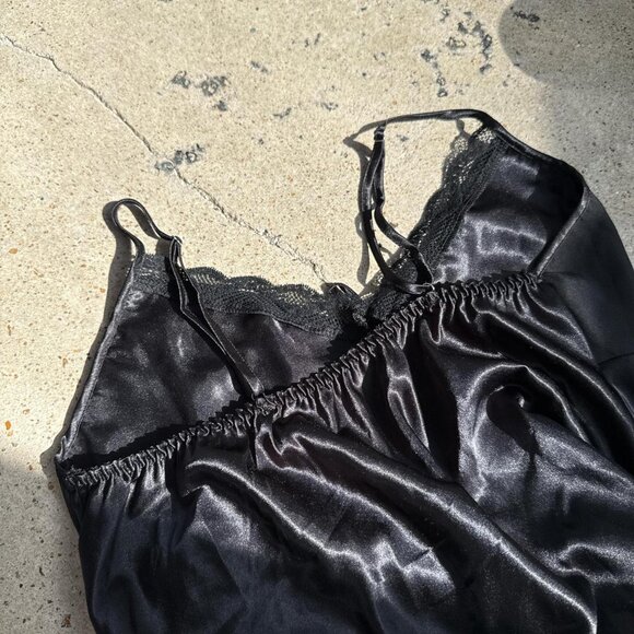 Black satin maxi dress adjustable straps - Picture 8 of 8